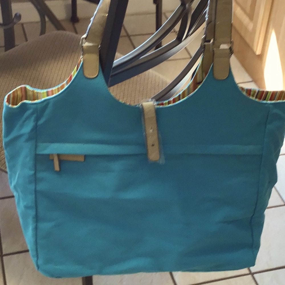 NWOT SONDRA ROBERTS REVERSIBLE LARGE TOTE BAG. TURQUOISE BLUE BEIGE HANDLES.